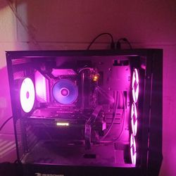Gaming Pc 900 OBO OPEN FOR TRADES FEEL FREE TO OFFER TRADES