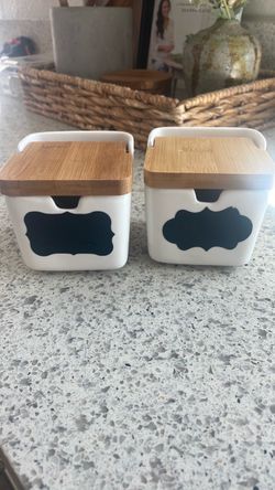 Set of two spice, salt or pepper containers