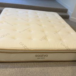 Saatva Latex Hybrid - Cal King Mattress