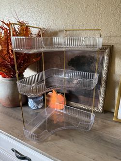 Clear organizer tower