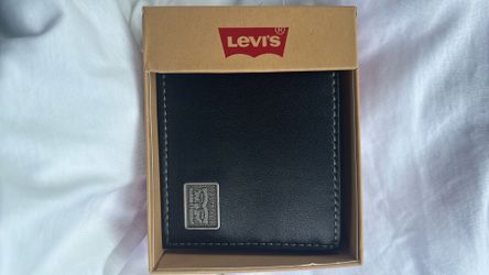 Levi’s wallet