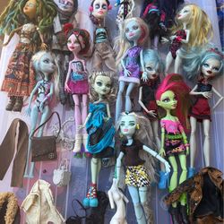 Moster high dolls 300 for all