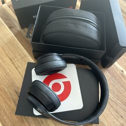 Beats Solo 3  Wireless Black- USA 2021 Apple 