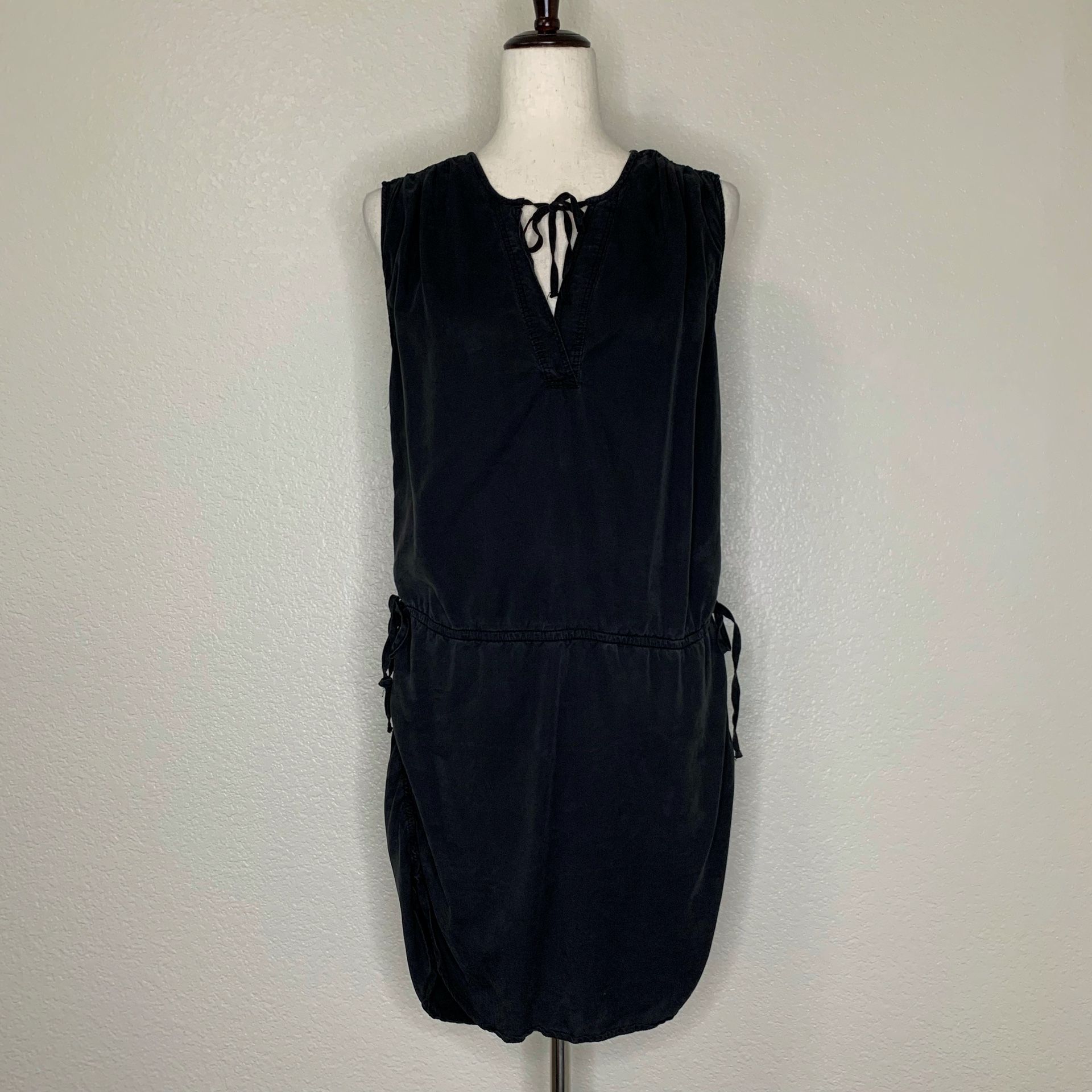 H&M L.O.G.G. 100% Lyocell Black Casual Dress