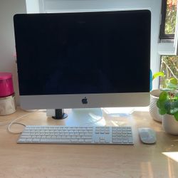 Mac Desktop (includes Mouse And Keyboard)
