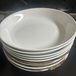8 White Crate and Barrell bistro 10” Low Bowls 