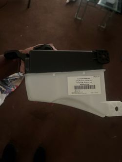 Coolant reservoir
