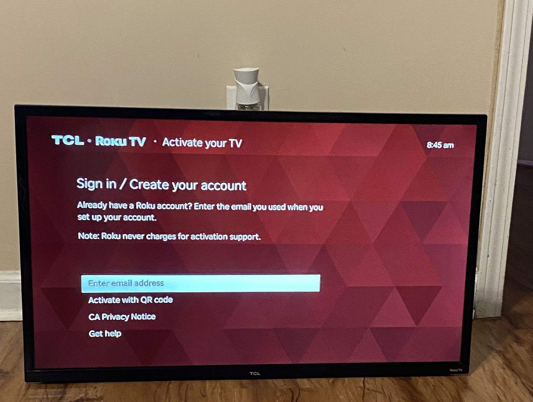 32” ROKU (OBO)