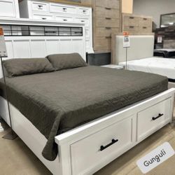$39 Down finance or Cash $1519 Bedroom Set Queen or King Bed Dresser Nightstand Mirror Chest Options Ashbryn
