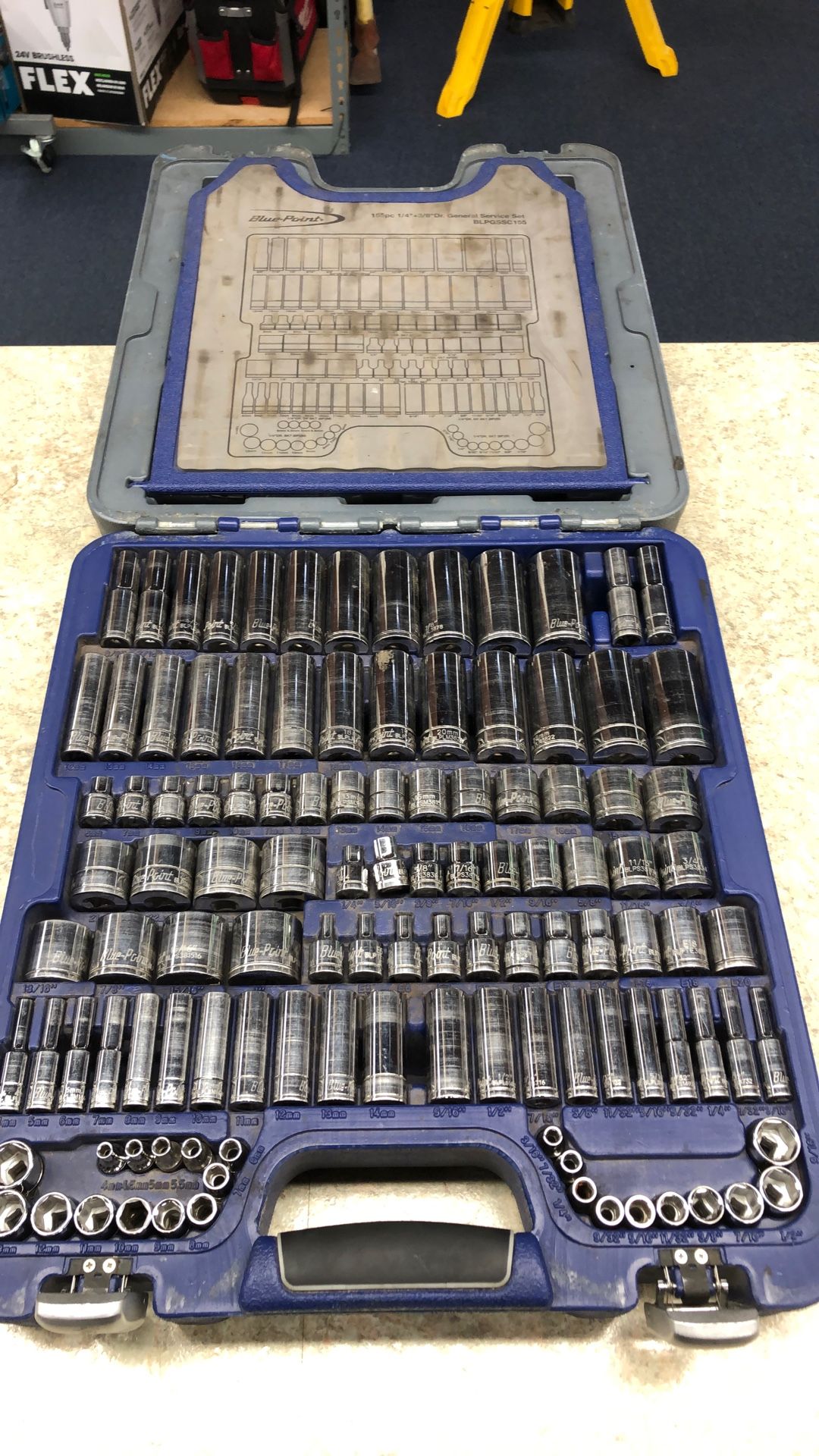 Blue-Point BLPGSSC 155-PC 1/4” + 3/8” Drive General Service Set (70486707) (missing A Few Screwdriver Bits)