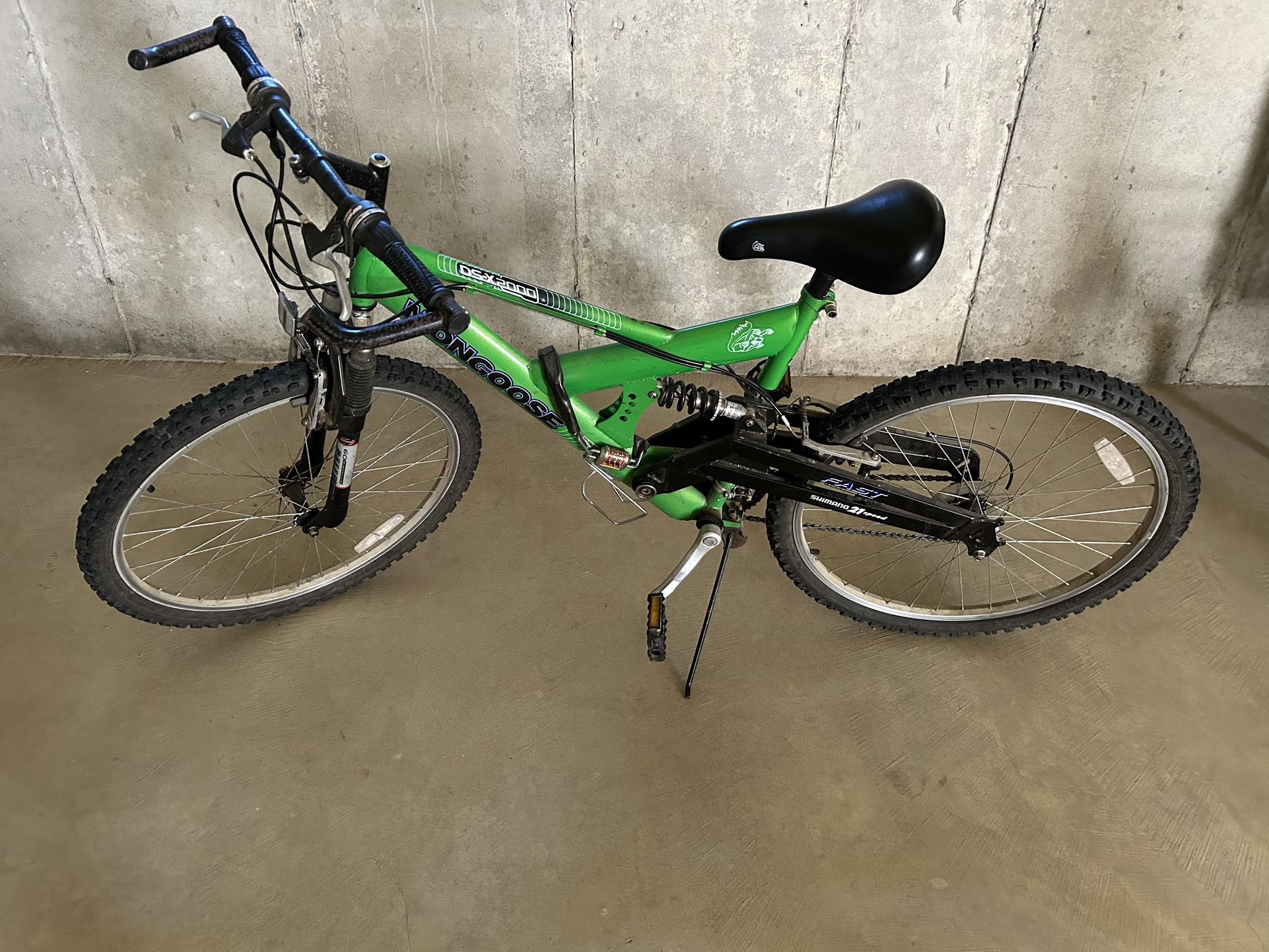 Mongoose Mountain Bike Men’s 