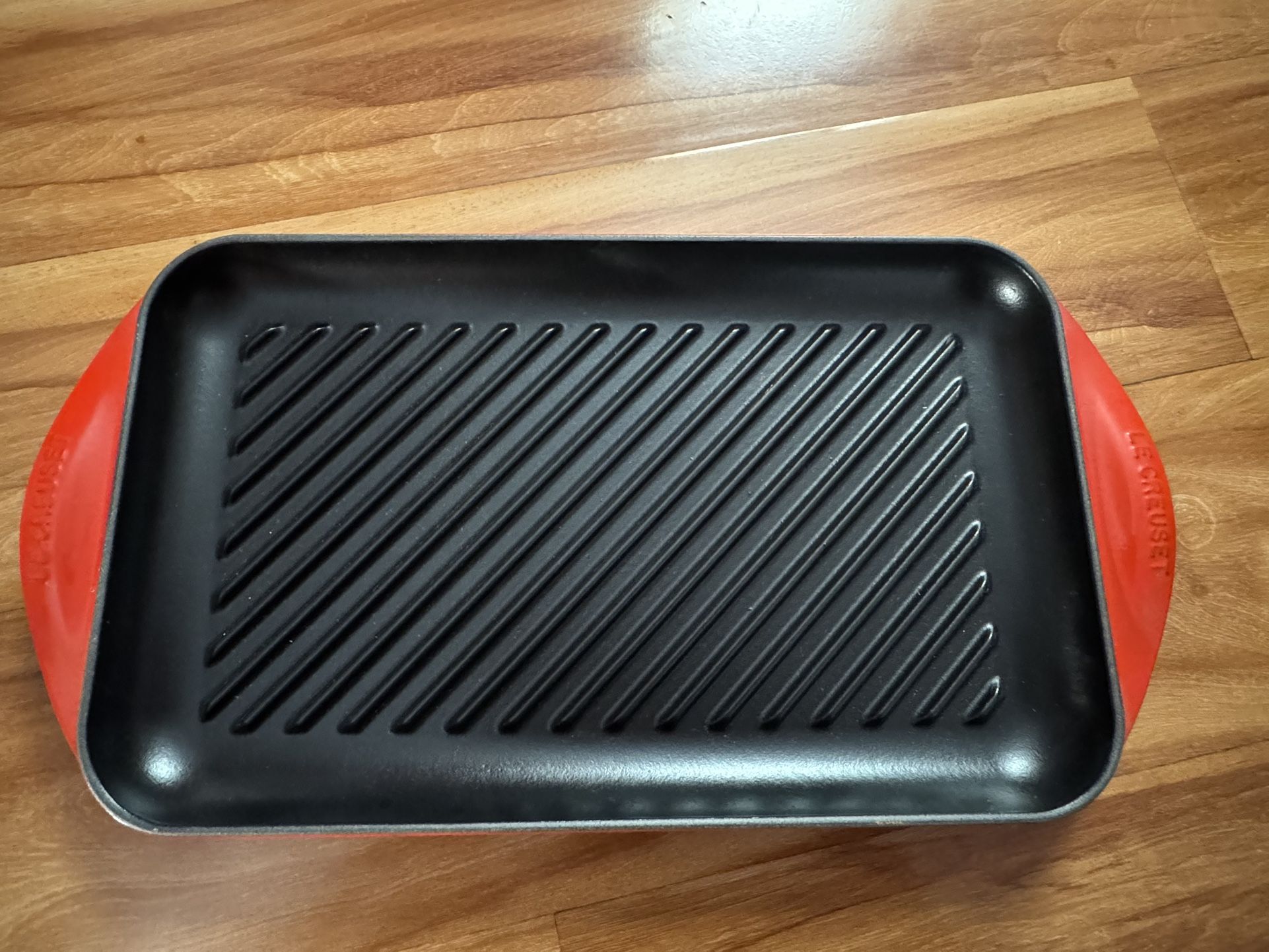 Le Creuset #40 Red Rectangular Enameled Cast Iron Skinny Griddle Grill Pan Please Read Description