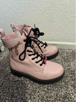Girl Hello Kitty boots