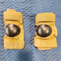 Knee Pads Bijans Brand