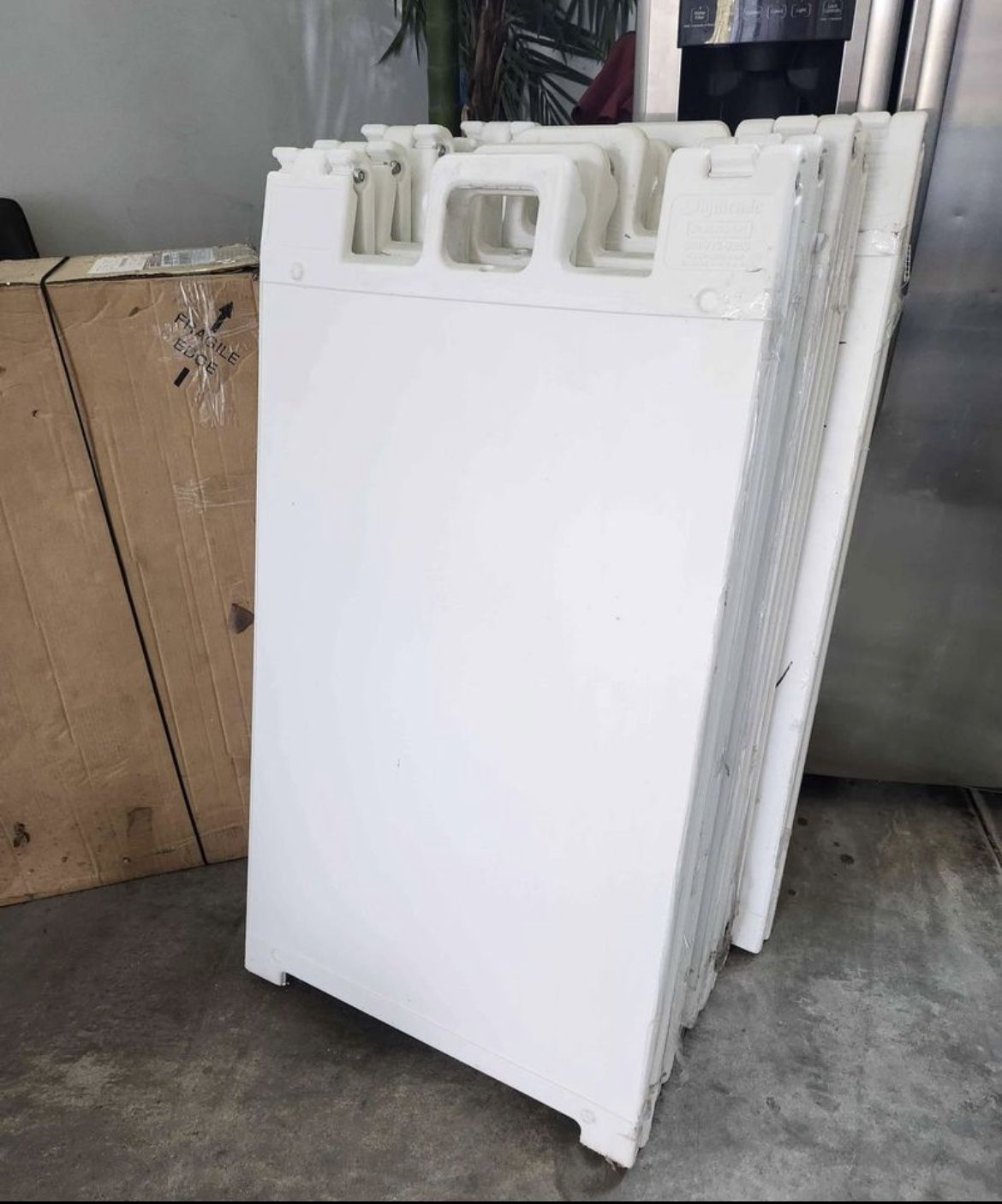 A Fold Frames