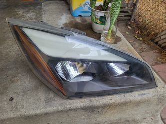 2019 Freightliner Headlights