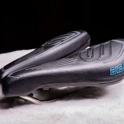 Bisaddle Bicycle Saddle