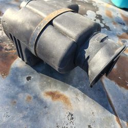 Chevrolet  Air Cleaner Box Assembly 