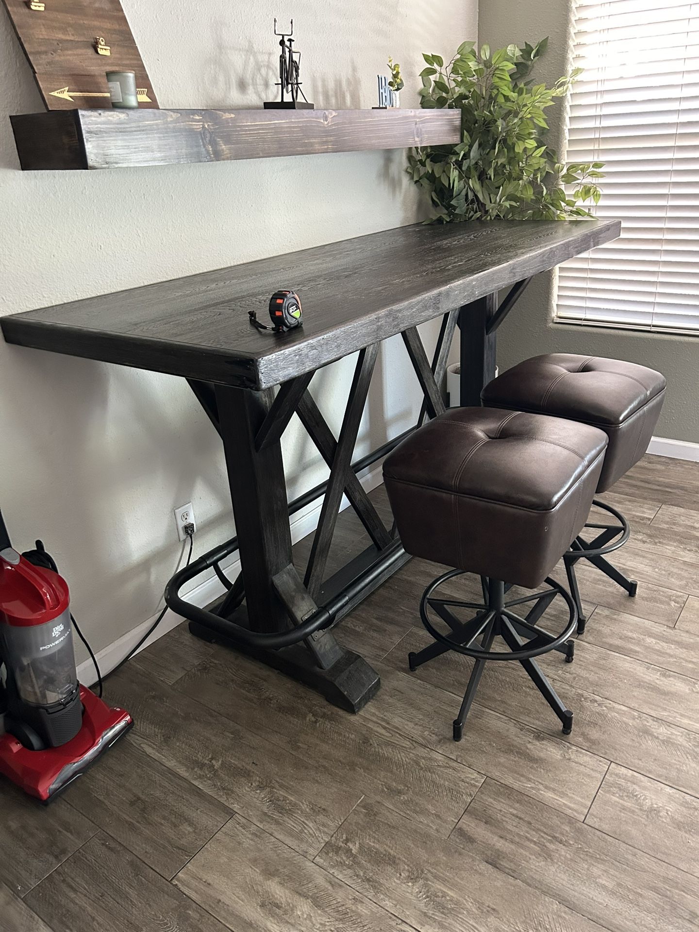 Bar Table