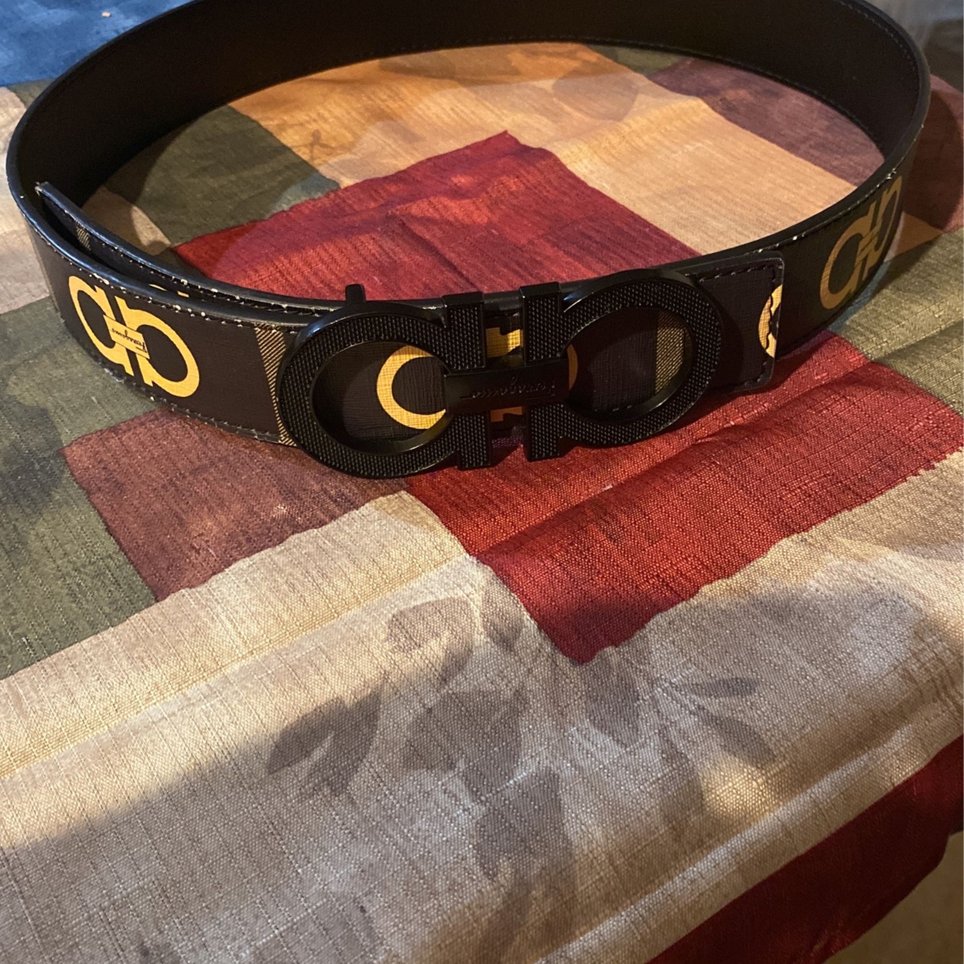 Gucci Belt Ferugami Gold And Black 42/105