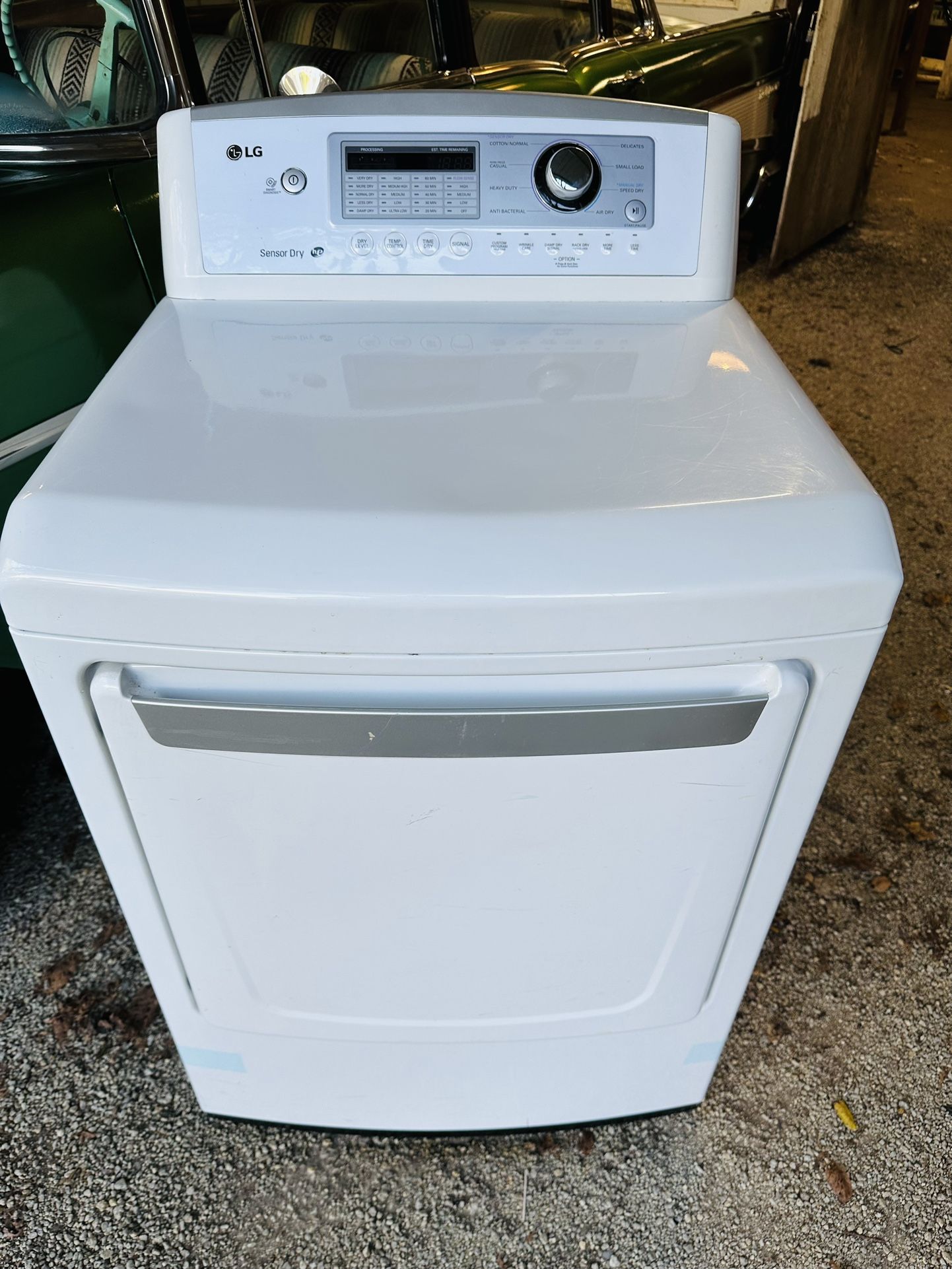 LG Electric Dryer LIKE NEW Can Deliver for Sale in Cincinnati, OH