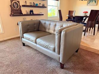 High Quality sofa $280