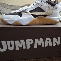 Brand new Authentic JUMPMAN TR SIZE 8.5 WOMEN , SIZE 10 MEN$450