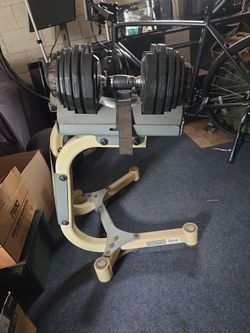 Nautilus weight dumbbell set with stand