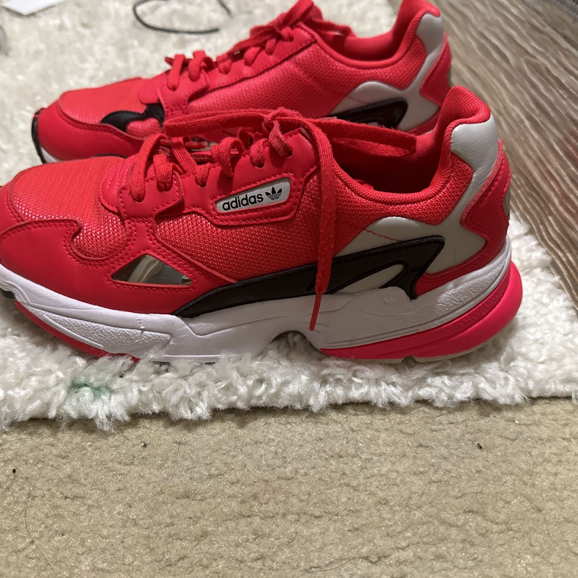 Adidas Women’s Size 8