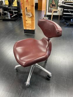 Tatsoul tattoo artist chair