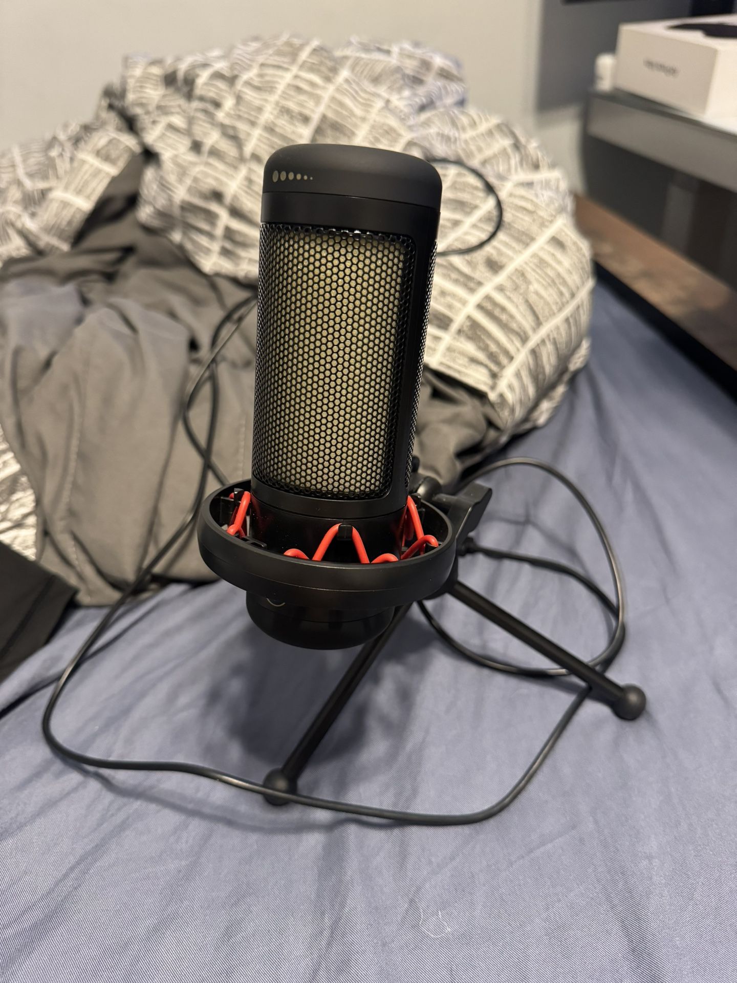 Microphone