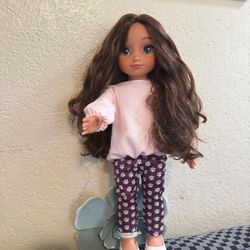 Disney Doll Illy / Very Pretty In Excellent Condition