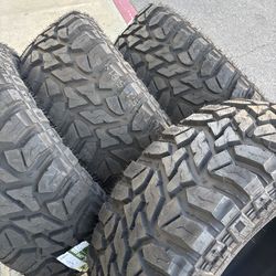 4  x35-22.50-20 $780