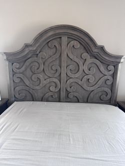 Queen Hardboard