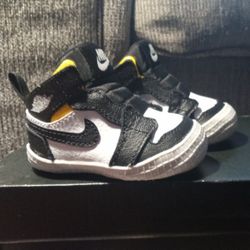 Jordan 1 Crib Bootie (Black/Black-White)