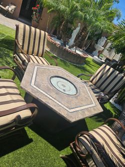 Fire Pit Patio Set 5 pieces/conversation set/Cash Only
