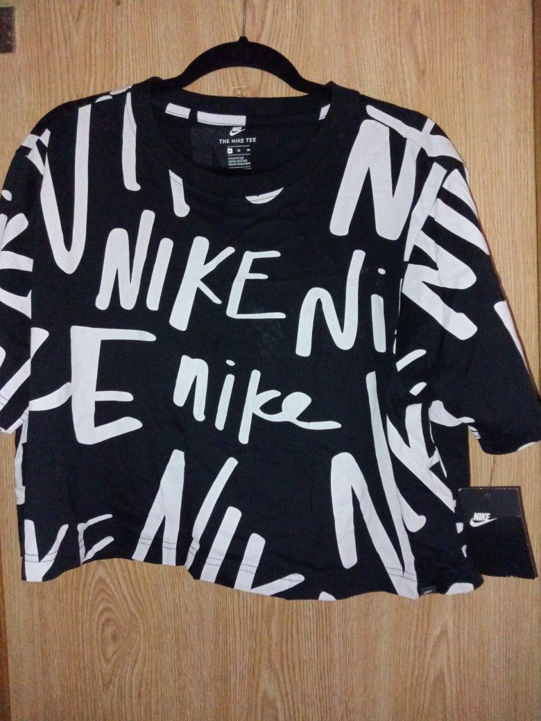 Women's Crop Top Nike Shirt