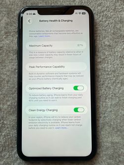 📱 iPhone 11 64GB – Black – Carrier Unlocked
