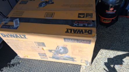 DeWalt 60V FlexVolt Brushless Miter Saw DCS7518