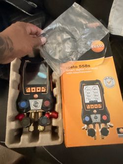 New never used - Testo 558s Smart Digital Manifold with Touchscreen