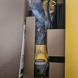 DeWalt DWE46253 5" Brushless Surfacing Grinder Kit with Kickback Brake