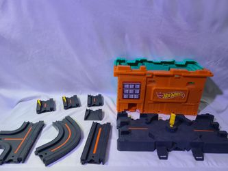 Hot Wheels City Town Center(GKT86)