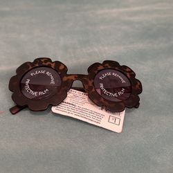Kid sunglasses
