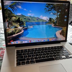 17 Inch Big screen MacBook Pro A1297, i5-2.3Ghz,8Gb,640Gb,AC Charger for Sale