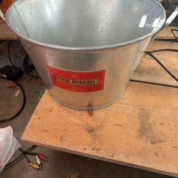 Champagne Bucket 
