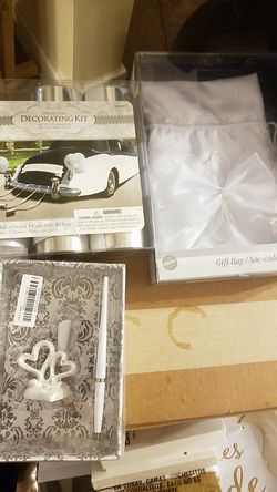 Weddings accessories