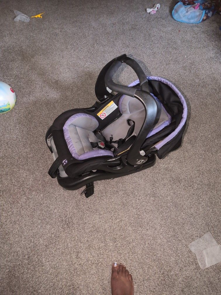 Infant Car seat