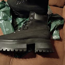 Timberland Boots Size 8 Woman