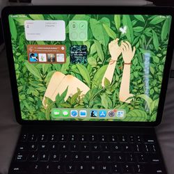 iPad Air 4th Gen 64GB with Apple Pencil and Magic Keyboard
