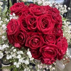 Fresh Roses 🌹 Bouquet/ Arrangement 